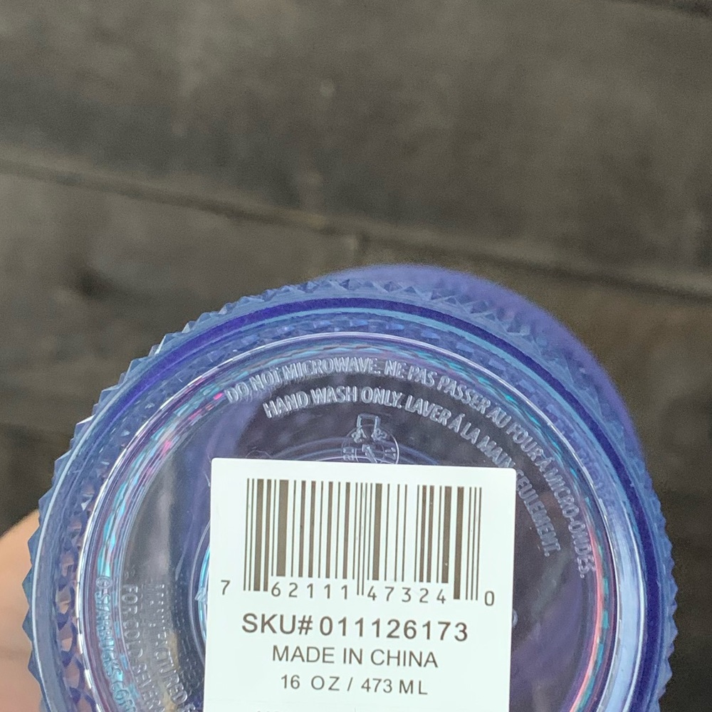 ✨LAST ONE✨ Starbucks Grande Studded Purple/Blue Ombré Cup - Picture 2 of 2